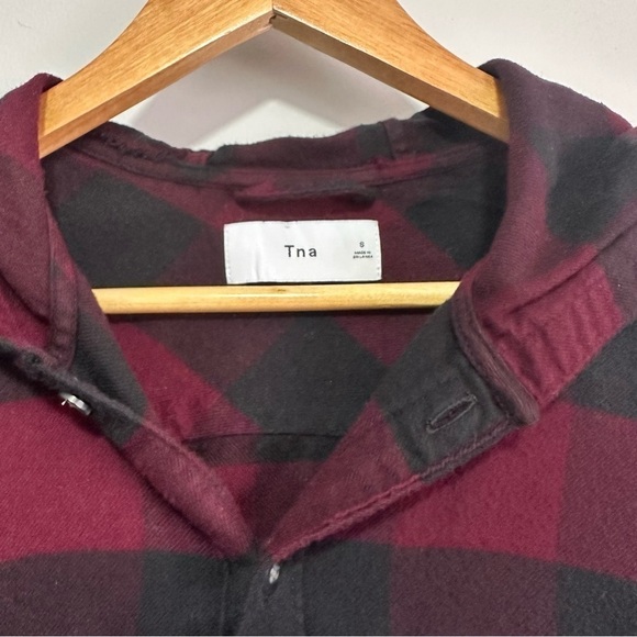 Aritzia TNA Hooded Wine & Black Checkered Flannel Button Down Shirt Size S - Picture 5 of 6